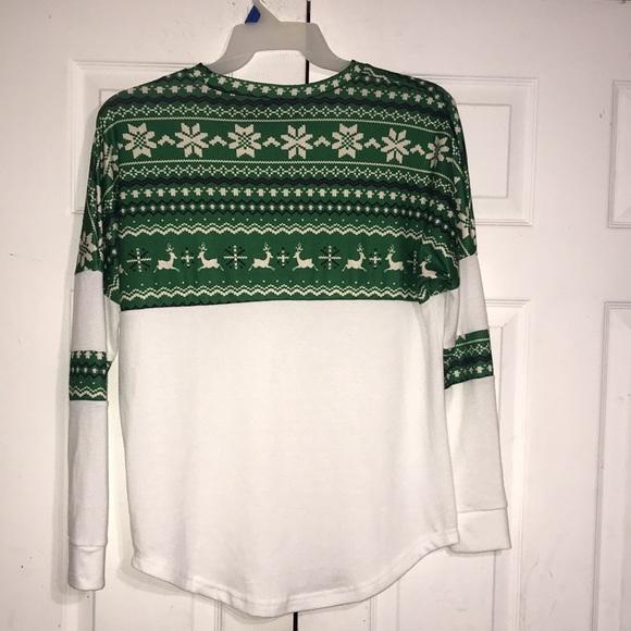 Women’s Christmas/Winter Top - Picture 4 of 6